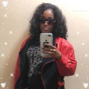 Meet your Posher, Ebony